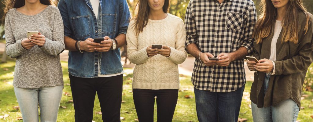 conseils communication réseaux sociaux à pau