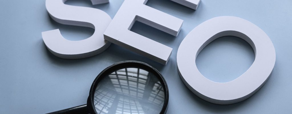 seo écrit en gros